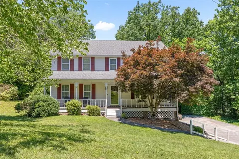 421 Golden Oaks Dr, Hixson, TN 37343