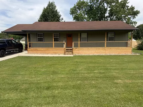 693 Oak St, Dayton, TN 37321