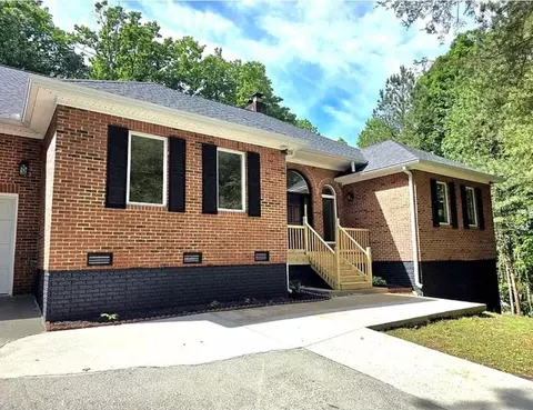 502 Shire Ct, Dalton, GA 30720