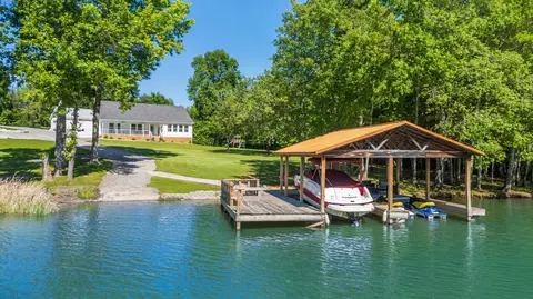 149 Ledford Ln, Decatur, TN 37322