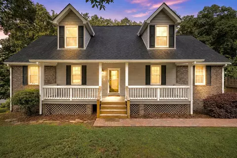1808 Hidden Harbor Rd, Hixson, TN 37343