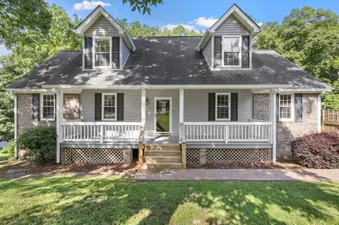 1808 Hidden Harbor Rd, Hixson, TN 37343
