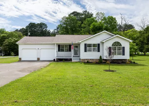 2435 Graysville Rd, Ringgold, GA 30736