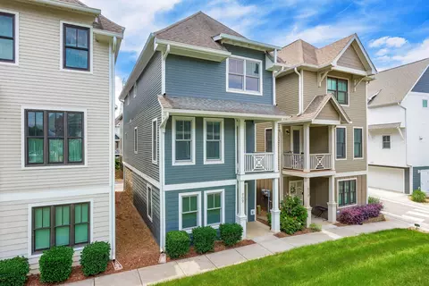 909 Spinnaker Way, Chattanooga, TN 37402