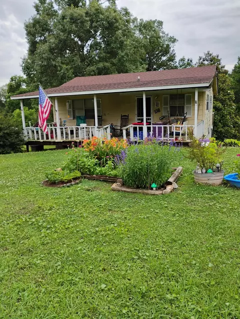 508 Pineywood Dr, Ringgold, GA 30736
