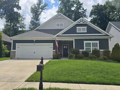 559 Deer Valley Dr, Hixson, TN 37343
