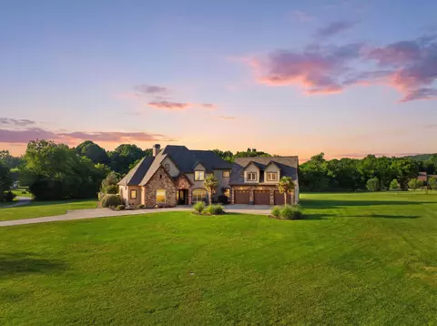 222 Cross Creek Dr, Ringgold, GA 30736