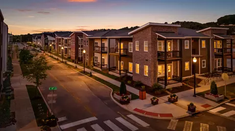 1792 S Watkins St #204, Chattanooga, TN 37404
