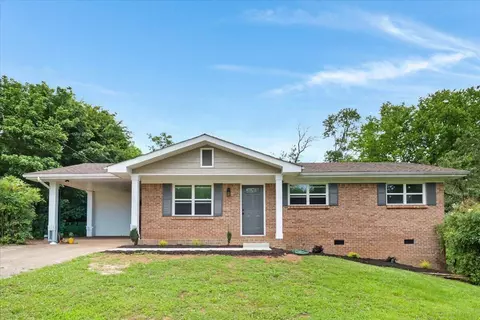 9618 W Vine St, Ooltewah, TN 37363