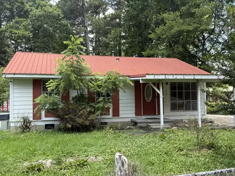 1004 Chestnut St, Lafayette, GA 30728
