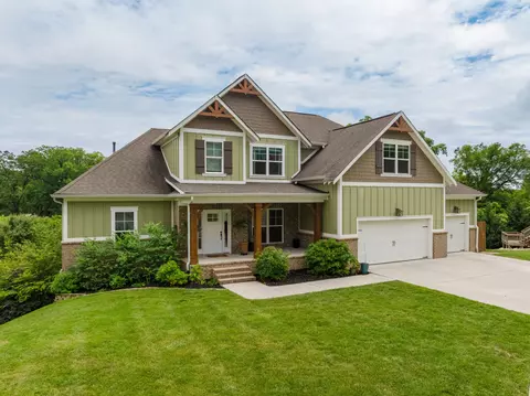 1406 Bridgeview Dr, Chattanooga, TN 37415