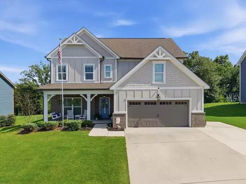 2032 River Watch Dr, Soddy Daisy, TN 37379