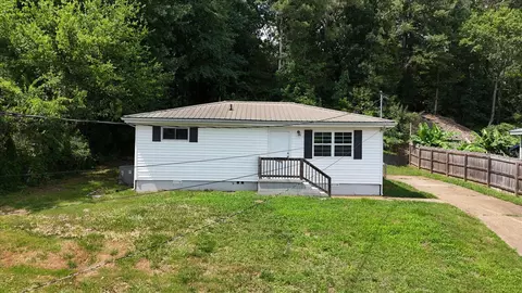 338 Mcafee Rd, Rossville, GA 30741