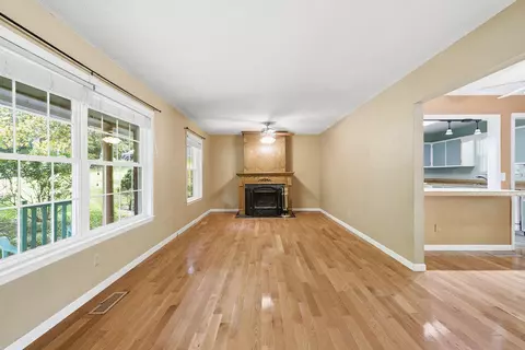 Living - 213 Maple Way, Ringgold, GA 30736 photo 1 of 9