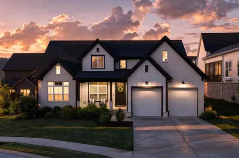 547 Clingmans Ln, Chattanooga, TN 37419