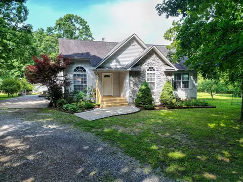 758 Old State Rd, Menlo, GA 30731
