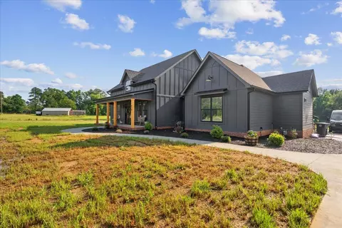 816 Gordon Pond Rd, Lafayette, GA 30728