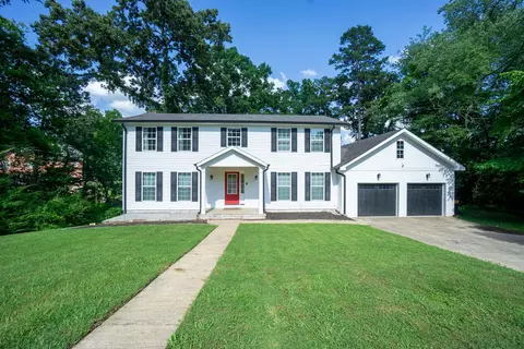 8706 Reba Ln, Hixson, TN 37343