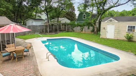 902 Sunset Ave NW, Cleveland, TN 37311