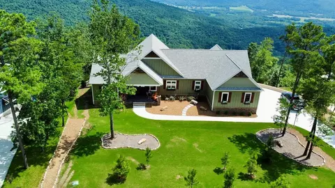 4965 Crockett Pointe Rd, Jasper, TN 37347