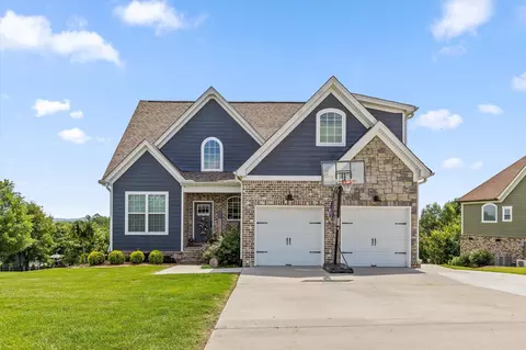 10926 High River Dr, Soddy Daisy, TN 37379