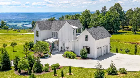 Undisclosed, Jasper, TN 37347