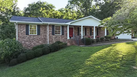 5805 N Park Rd, Hixson, TN 37343