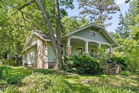 813 Fairmount Ave, Signal Mountain, TN 37377