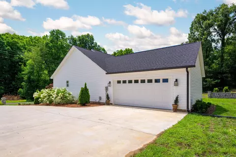 Exterior - 2089 Hudlow Loop Rd, Dunlap, TN 37327 photo 7 of 8