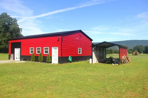 18 Barnview Rd, Trion, GA 30753