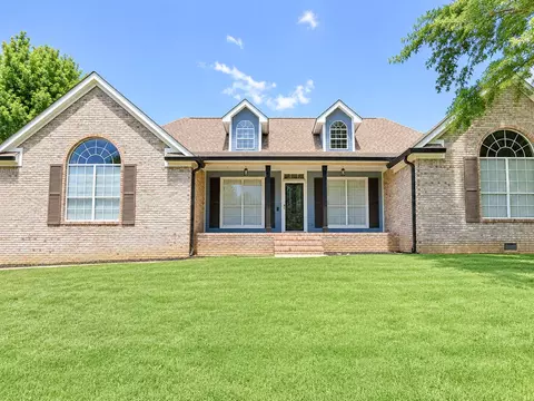 8715 Georgetown Trace Ln, Chattanooga, TN 37421
