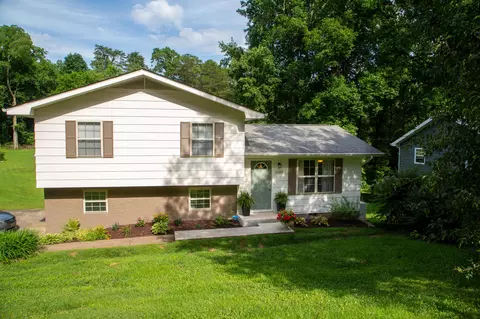 11252 Mcgill Rd, Soddy Daisy, TN 37379