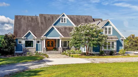 3086 Poe Rd, Soddy Daisy, TN 37379