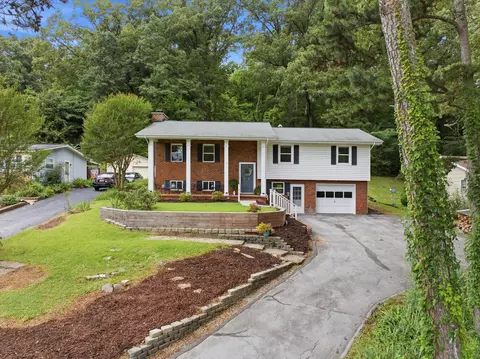 1025 S Seminole Dr, Chattanooga, TN 37412