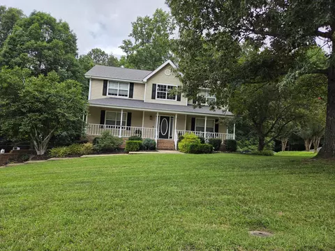 8921 Grey Mountain Dr, Ooltewah, TN 37363