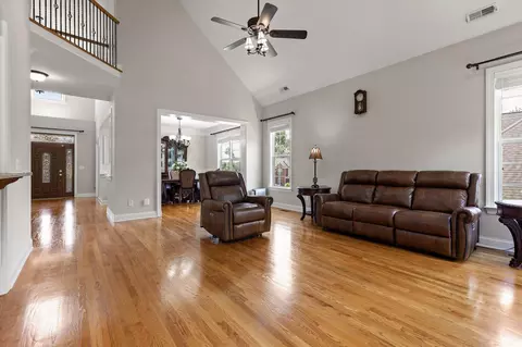 Living - 9875 Fieldcrest Dr, Apison, TN 37302 photo 1 of 6