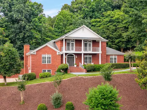 9127 Greystone Valley Dr, Ooltewah, TN 37363