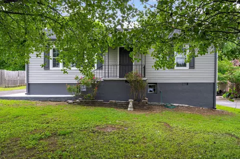 90 Mcafee Rd, Rossville, GA 30741