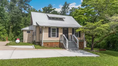 4675 University Dr, Collegedale, TN 37363