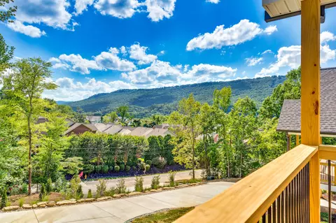 611 W View Rd, Chattanooga, TN 37415