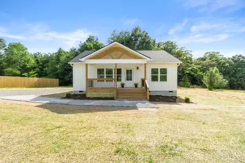 1283 New Home Rd, Trenton, GA 30752