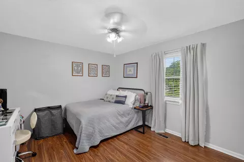 Bedroom - 1751 Crabtree Rd, Hixson, TN 37343 photo 2 of 4