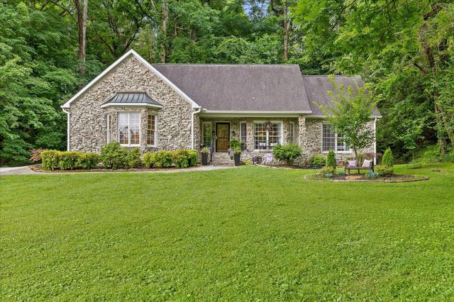 706 Contour Ave, South Pittsburg, TN 37380