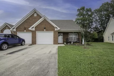 140 Briarstone Dr, Rossville, GA 30741