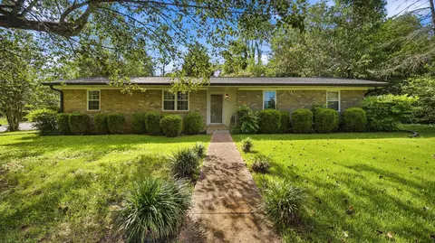9121 N Hickory Valley Rd, Chattanooga, TN 37416