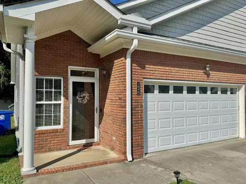 1038 Grey Oaks Ln, Chattanooga, TN 37421