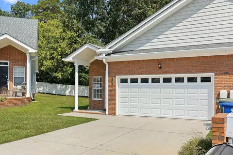 1038 Grey Oaks Ln, Chattanooga, TN 37421