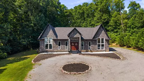304 Lees Chapel Rd, Sweetwater, TN 37874