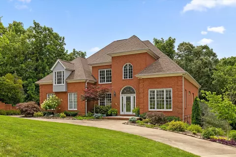 5510 Mountain Breeze Dr, Chattanooga, TN 37421
