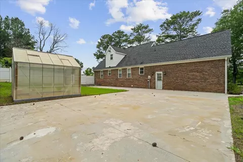 Exterior - 140 Wheat Dr, Dalton, GA 30721 photo 3 of 4